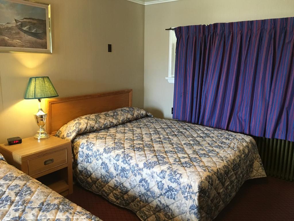 Shamrock Motel Мідленд Екстер'єр фото