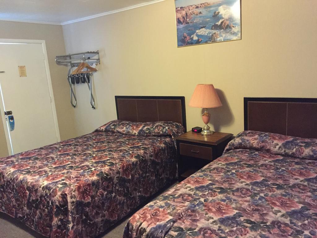 Shamrock Motel Мідленд Екстер'єр фото
