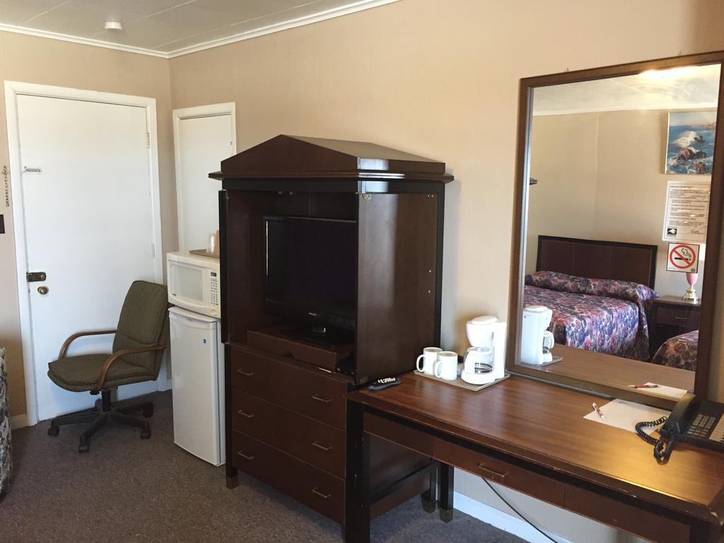 Shamrock Motel Мідленд Екстер'єр фото