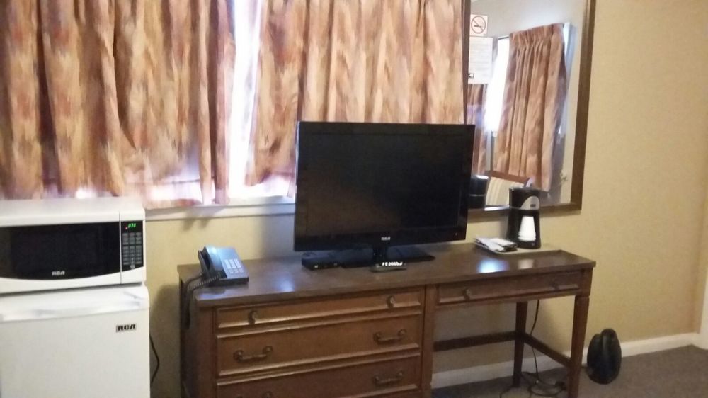 Shamrock Motel Мідленд Екстер'єр фото
