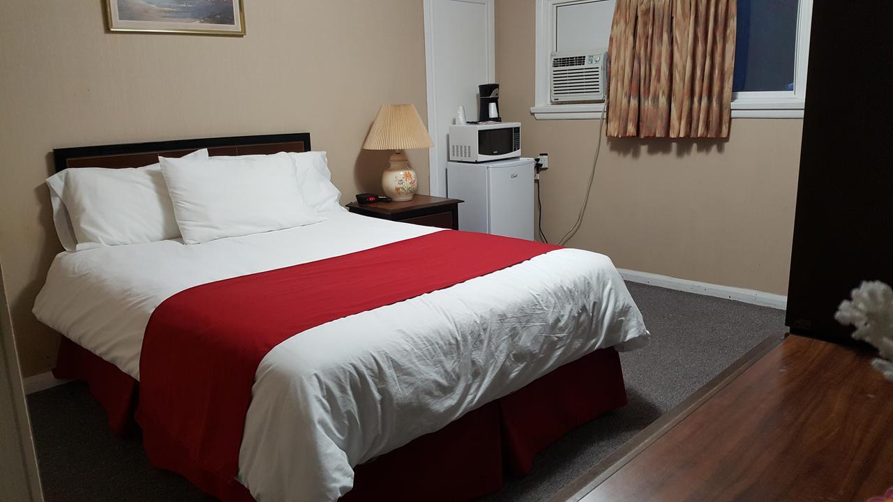 Shamrock Motel Мідленд Екстер'єр фото