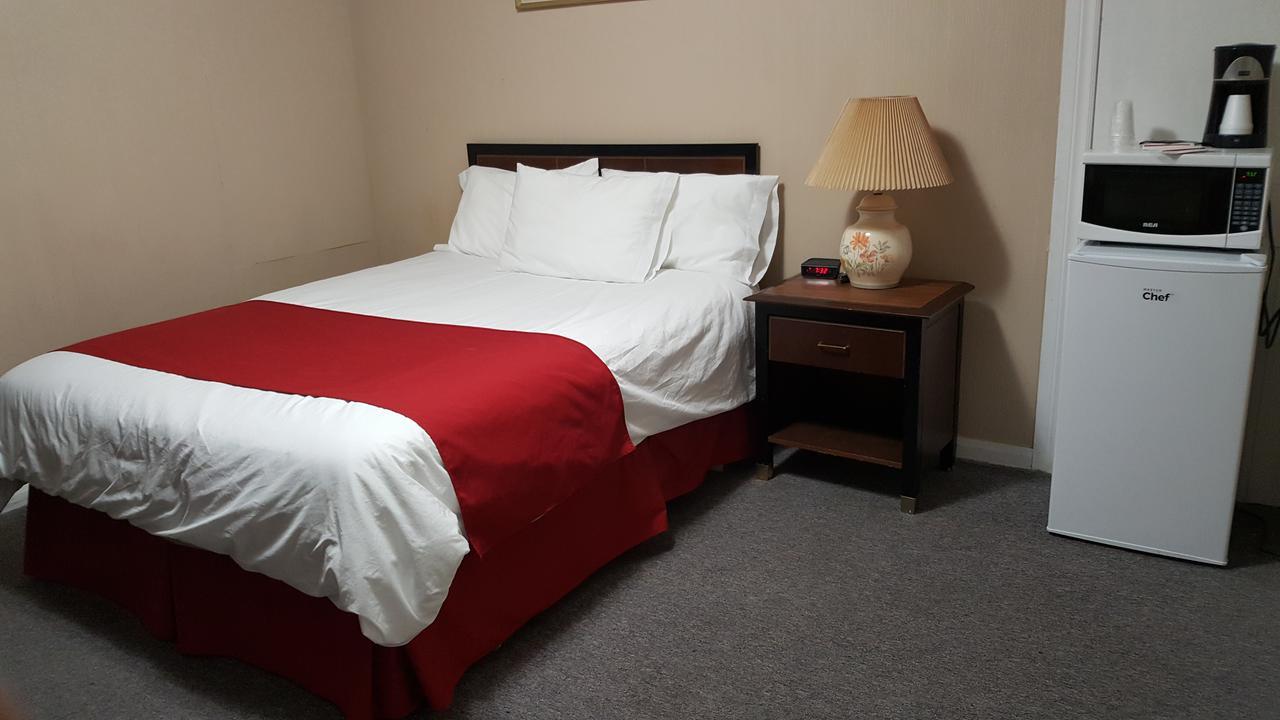 Shamrock Motel Мідленд Екстер'єр фото