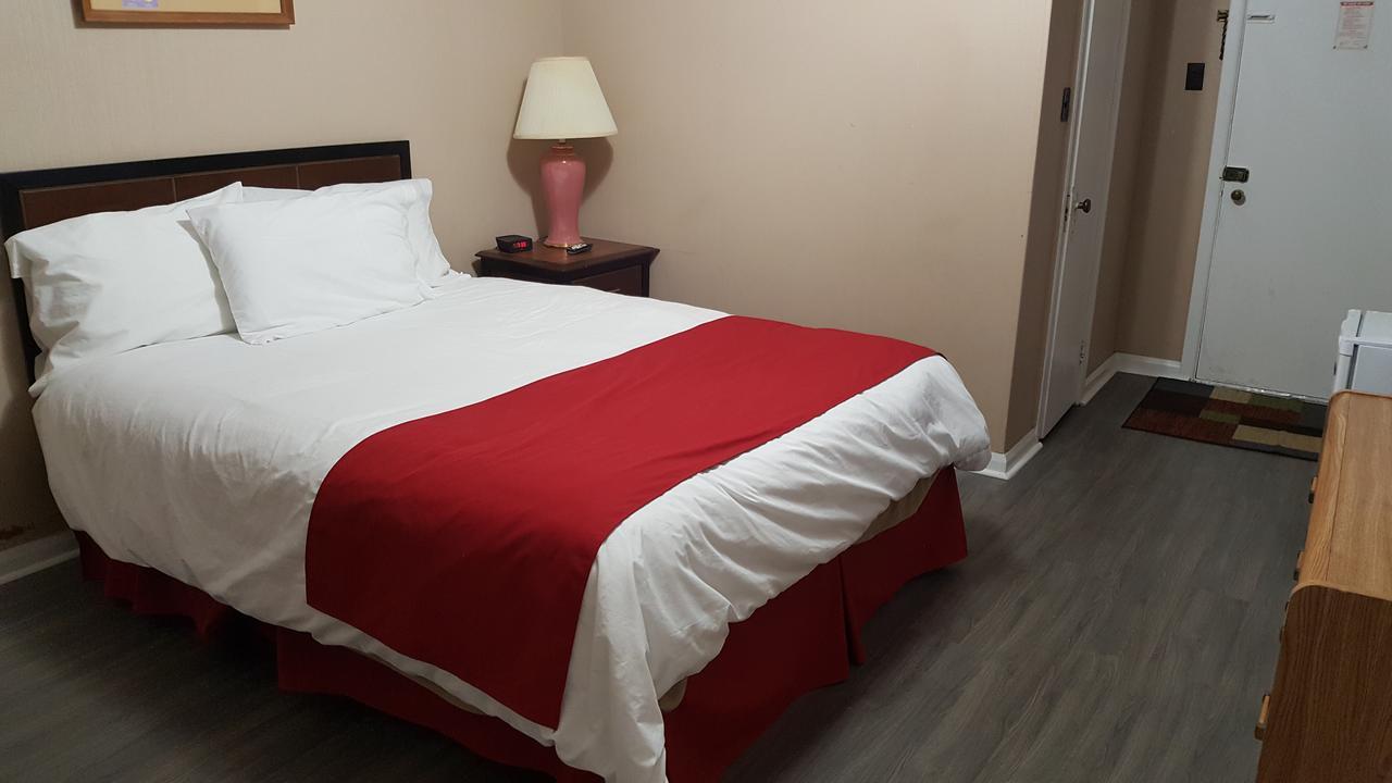 Shamrock Motel Мідленд Екстер'єр фото